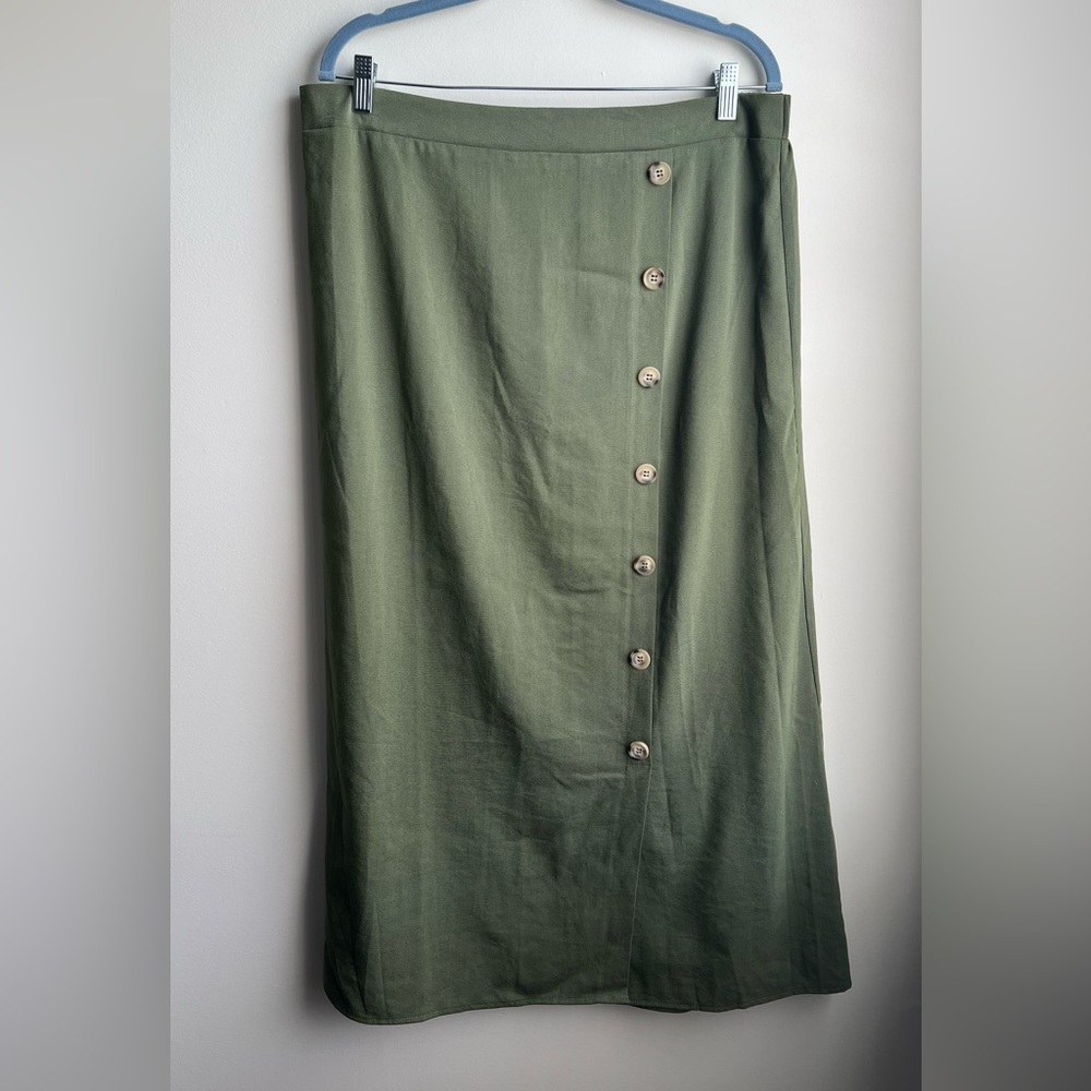 NWT Roolee Button Down Skirt